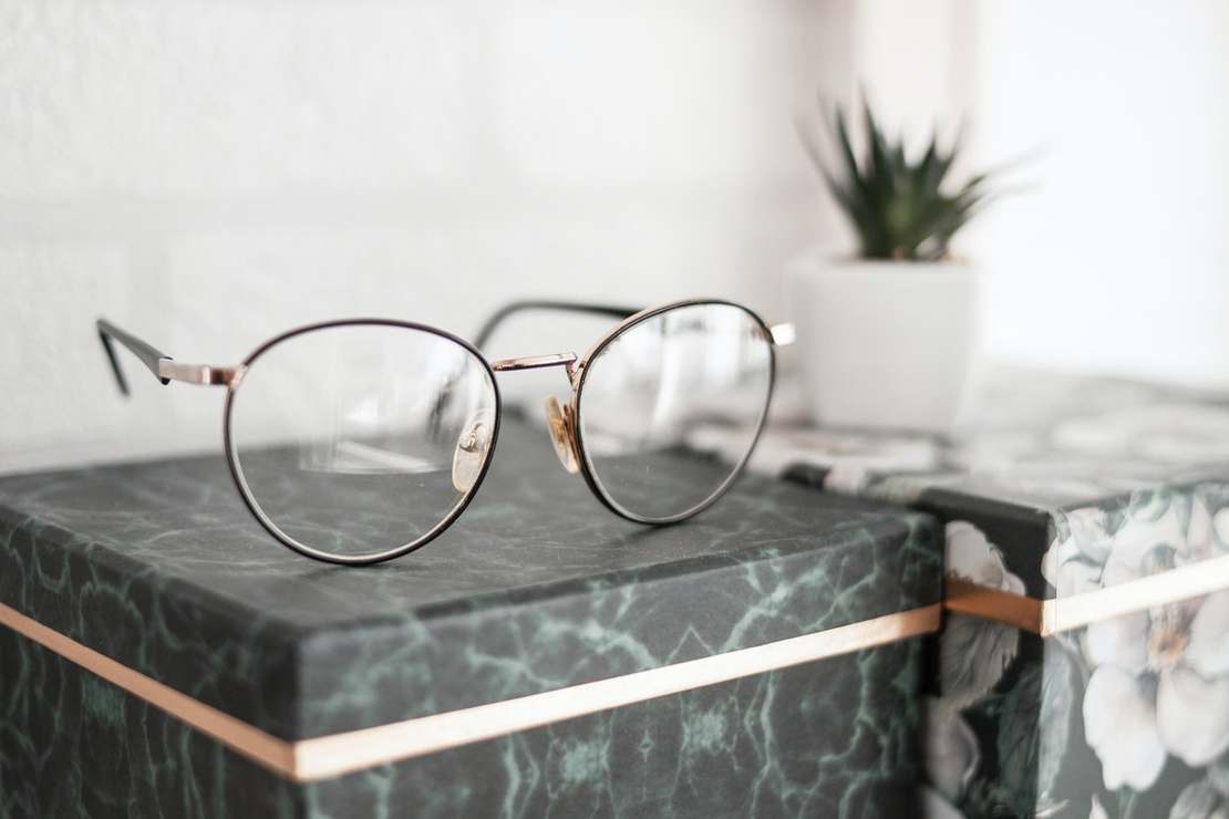 Konstrukcja soczewek okularowych – soczewki sferyczne i asferycz