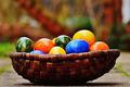 Kolorowe jajka na Wielkanoc bez użycia barwników z marketu