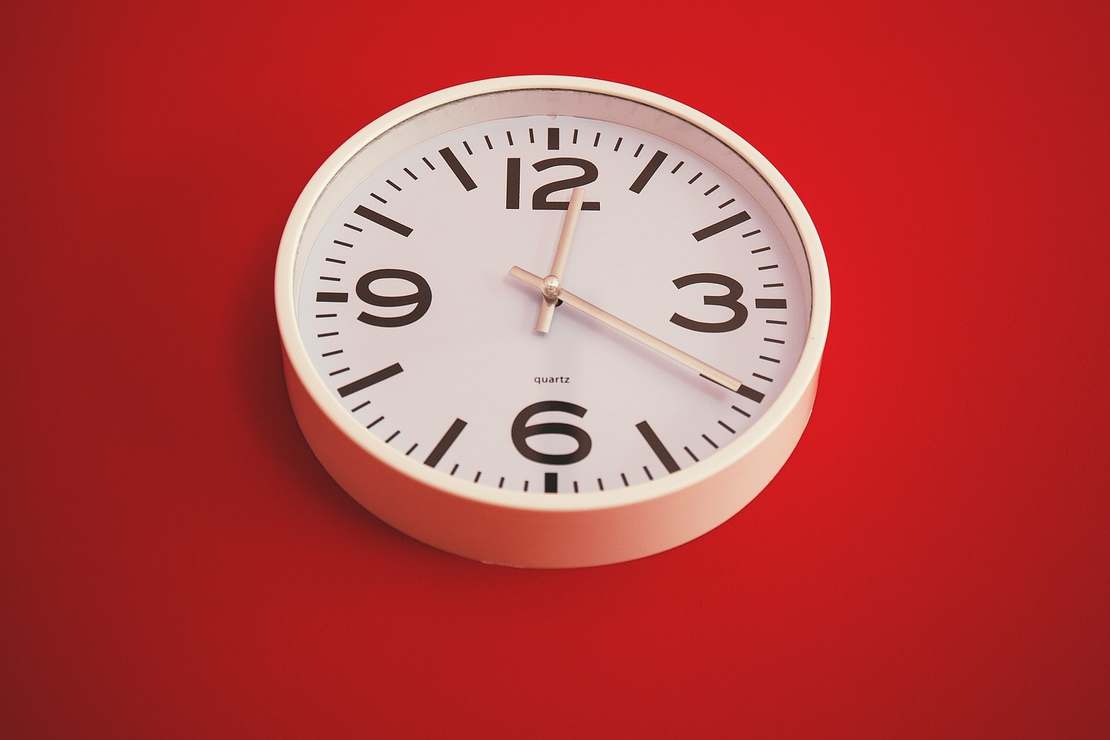 Wady wprowadzenia przejściowego czasu letniego