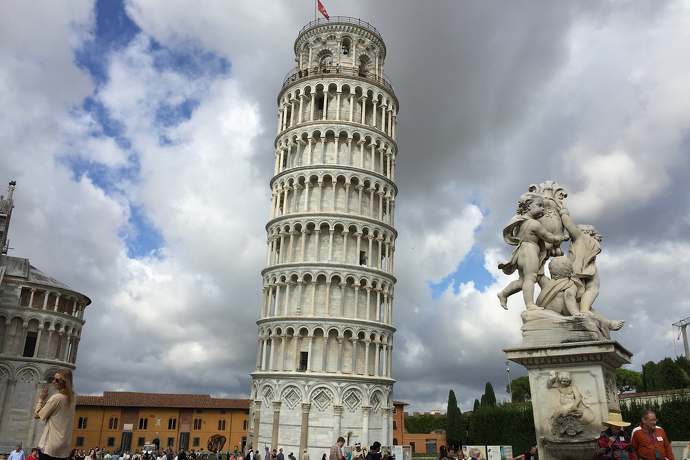 Czy krzywa wieża w Pizie kiedyś runie