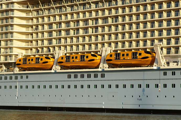 Czy pierwszeństwo wsiadania do łodzi ratunkowych nadal przysługu