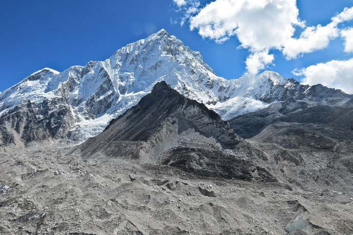 Jak mierzy się najwyższe szczyty na Ziemi