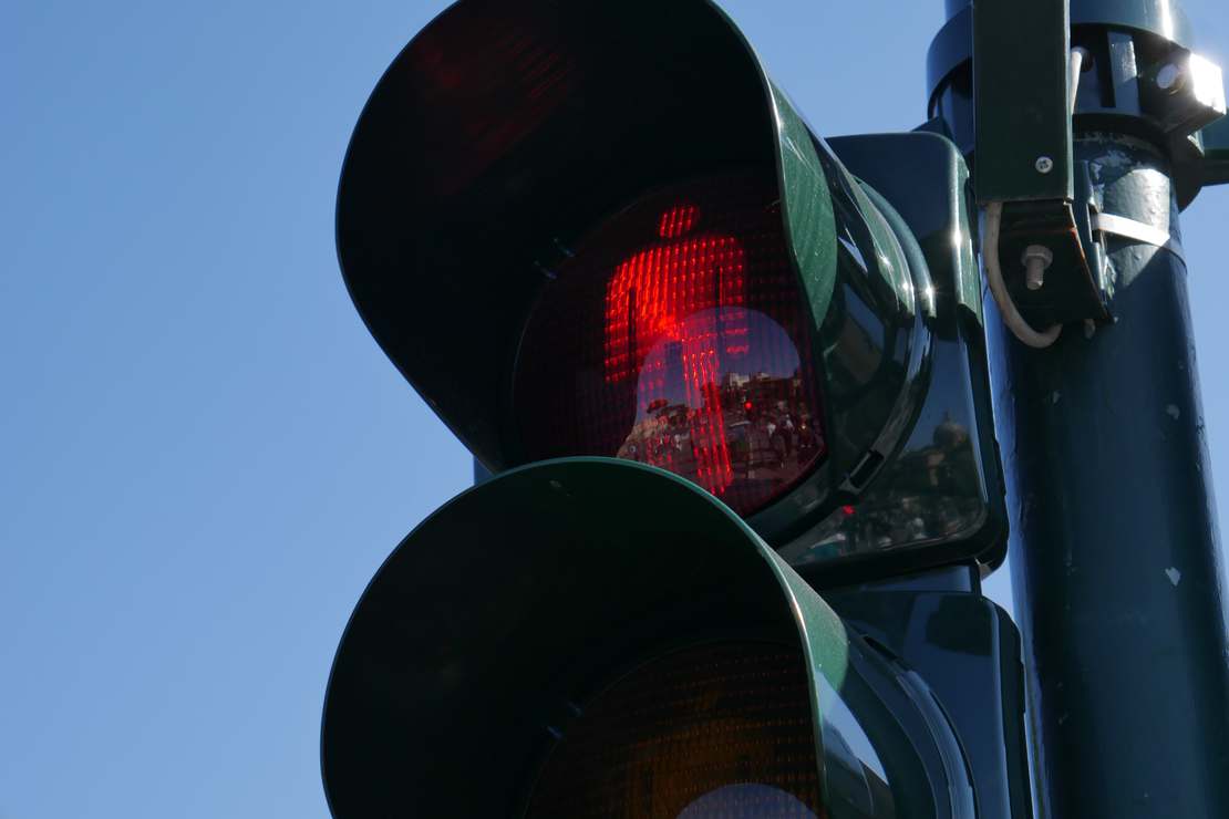 Dlaczego to właśnie kolor czerwony zawsze sygnalizuje nam koniec