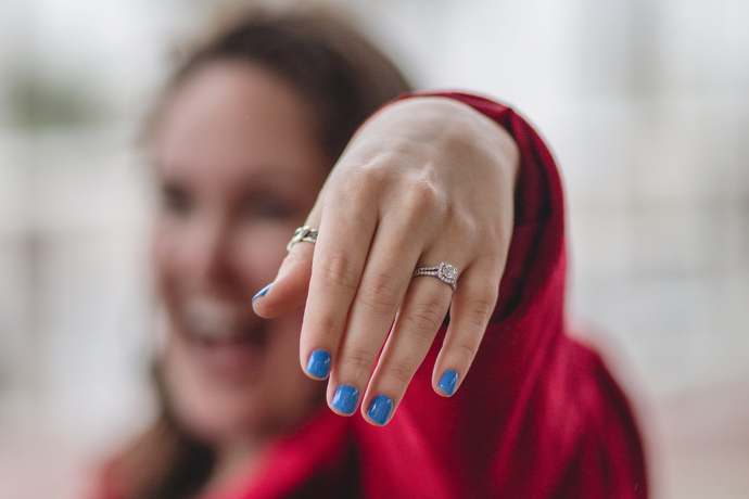 Domowe nakładanie manicure hybrydowego