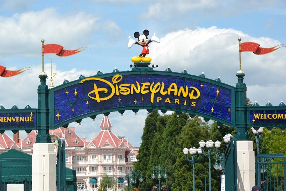 Disneyland Paris – historia, atrakcje, liczba odwiedzających ora
