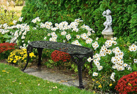 Konserwacja ławek ogrodowych